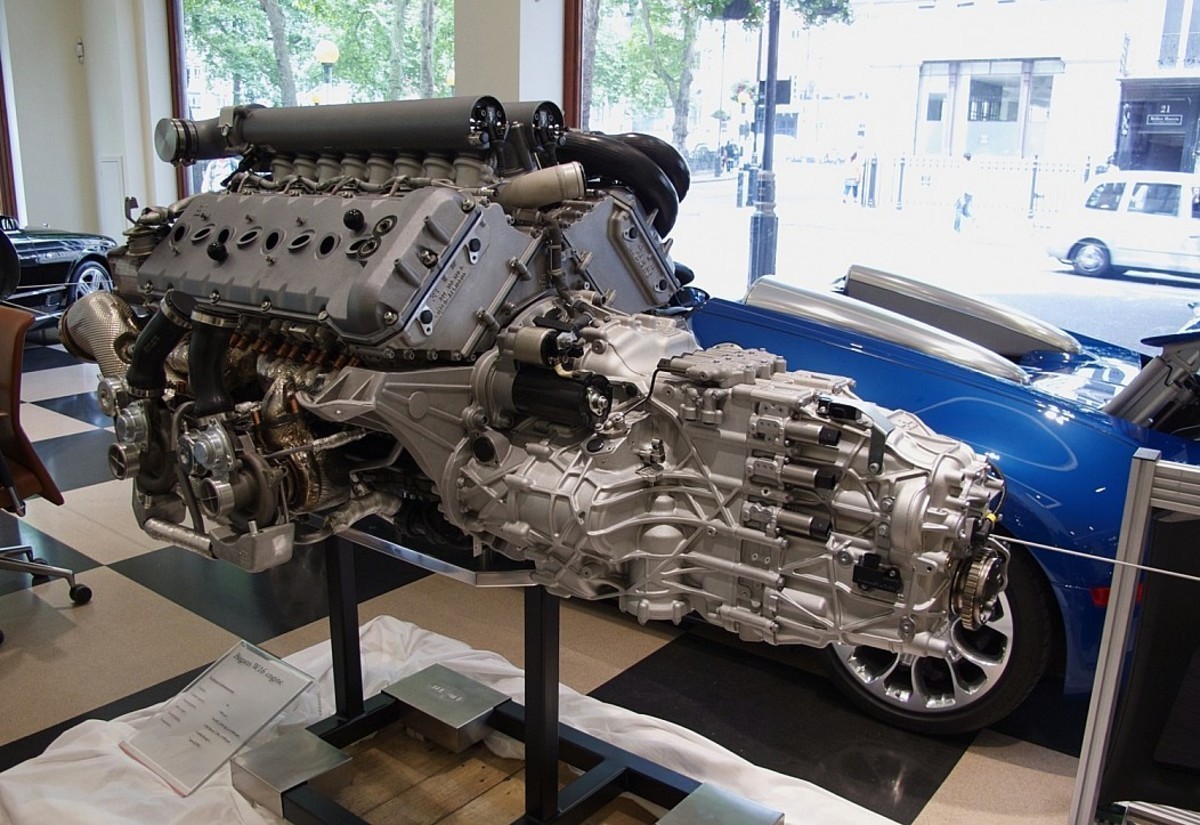 W16 двигатель Bugatti